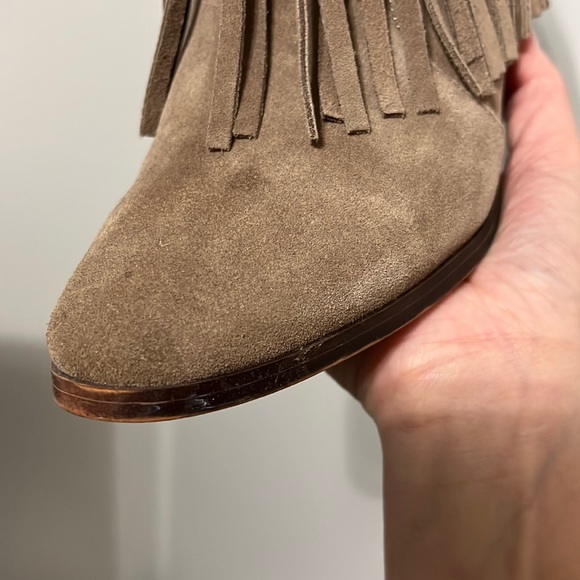 RESTRICTED SUEDE FRINGE BOOTIES - Picture 10 of 10